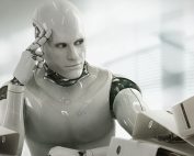 Robô com feições humanas pensando